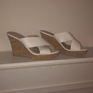 Charles David white sandal used